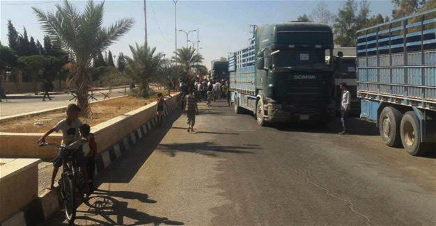 Aid convoy reaches Syrias Deir al-Zor after three-year siege