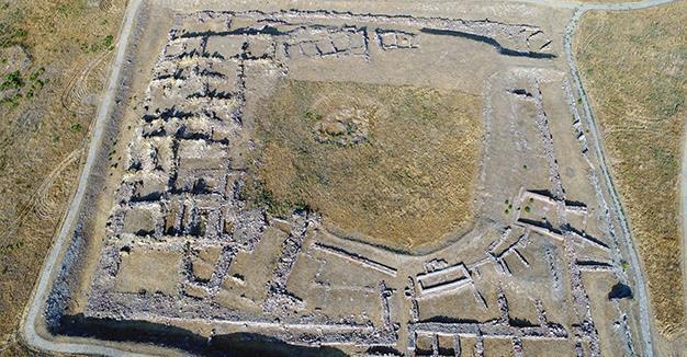 Ancient writing in Turkey dates back to 2000 BC