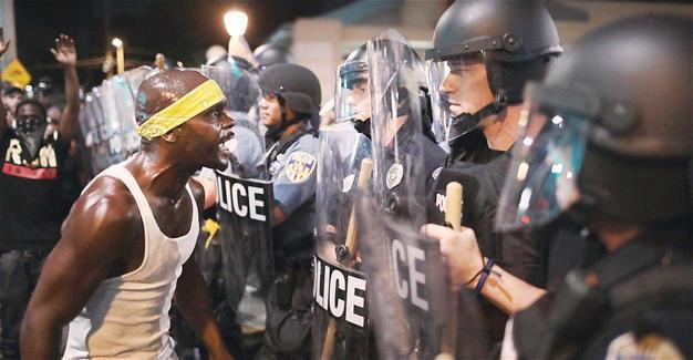 St. Louis protest turns violent after peaceful rallies against police acquittal