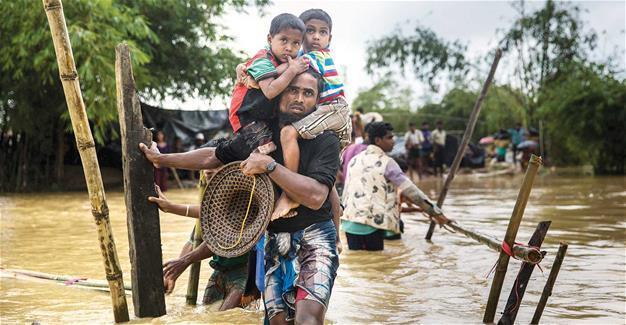 Bangladesh Army Steps Up As Rohingya Suffer Heavy Rain World News