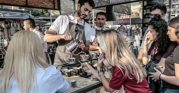 Tens of thousands of coffee lovers flock to festival in Istanbul