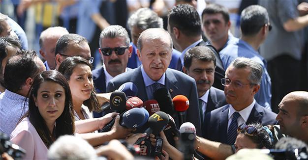 Erdoğan tells Turks in Germany not to vote for Turkeys enemies Merkel, Schulz, Greens