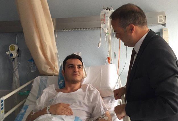 FM Çavuşoğlu calls Turkish citizen injured in Barcelona attack