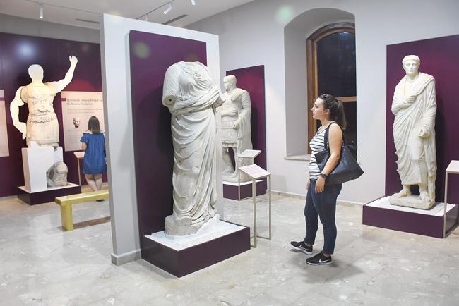 ‘Coincidental’ artifacts draw tourists’ interest