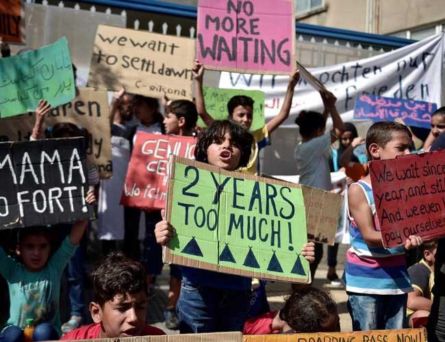 Overcrowded Greek refugee camps ill-prepared for winter - UNHCR