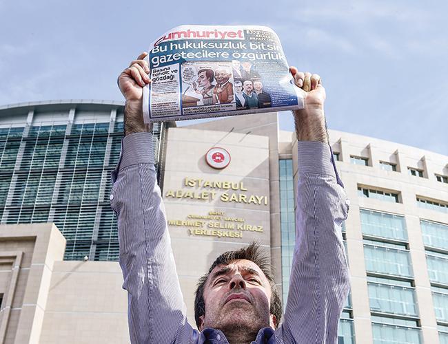 Euro court prolongs Turkey’s defense deadline on Cumhuriyet trial
