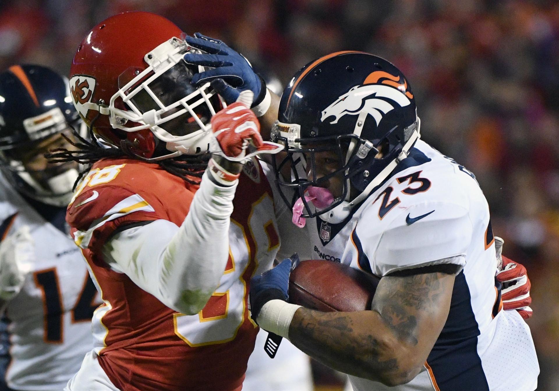 Chiefs end skid with ugly win over Broncos