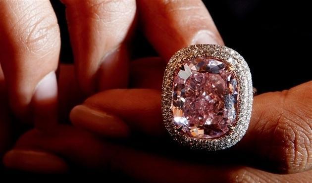 Colombian gang brought down in Ankara after stealing $1 million diamond