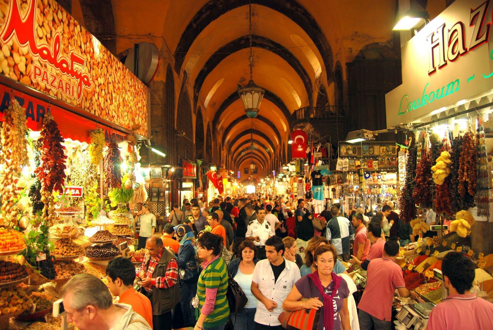 Istanbul hosts over 9 million foreign tourists in first 10 months of 2017