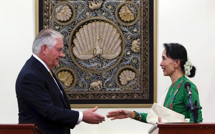 Tillerson, in Myanmar, calls for credible probe of atrocities
