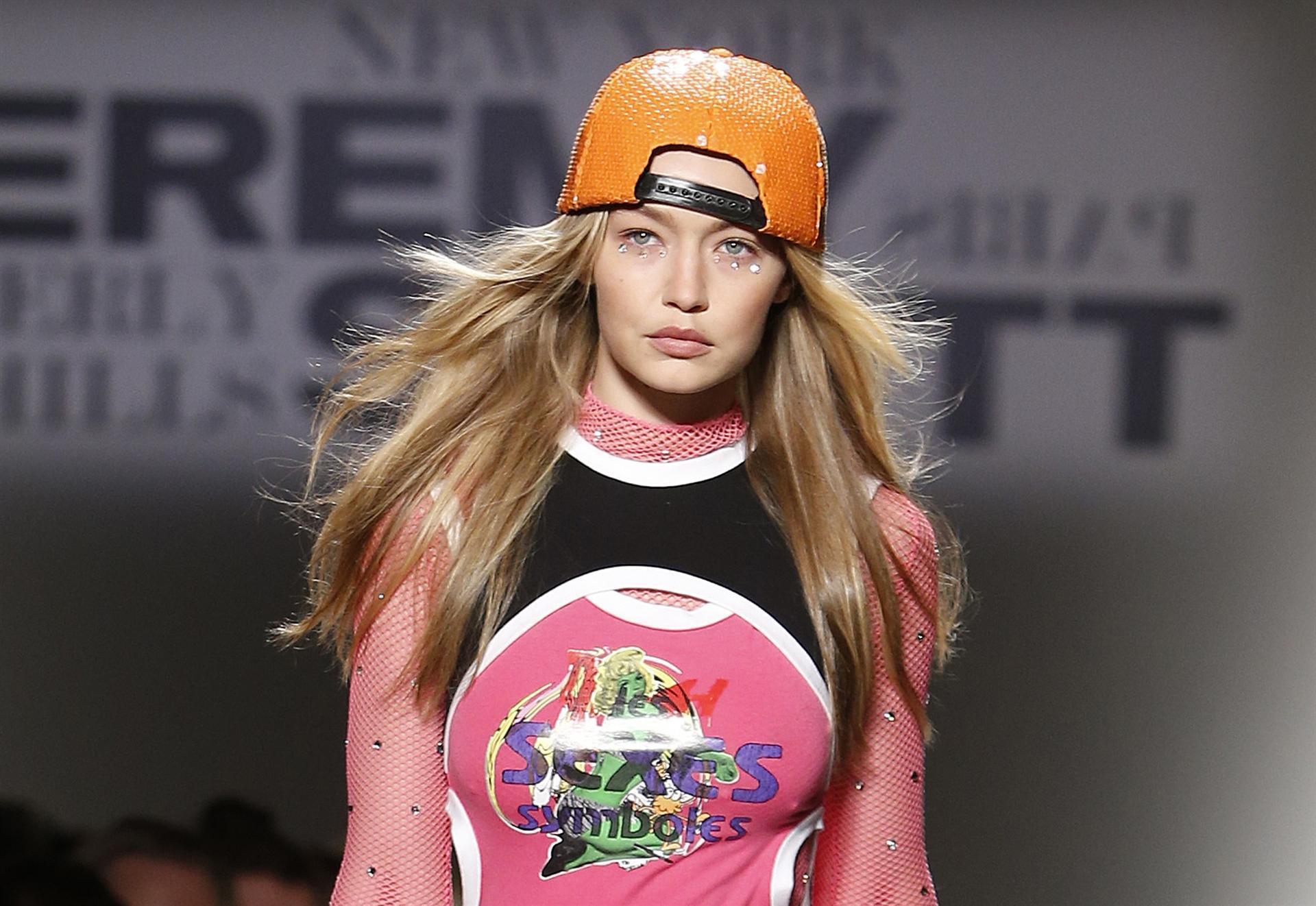 Model Gigi Hadid pulls out of Victorias Secret China show