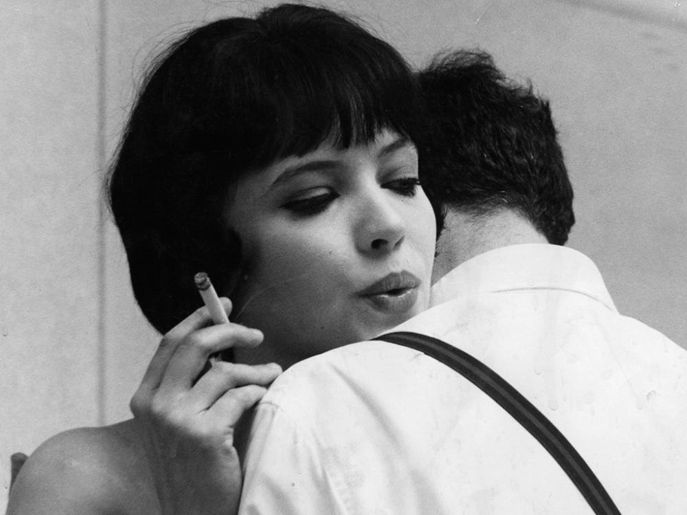 French ridicule proposed on-screen smoking ban