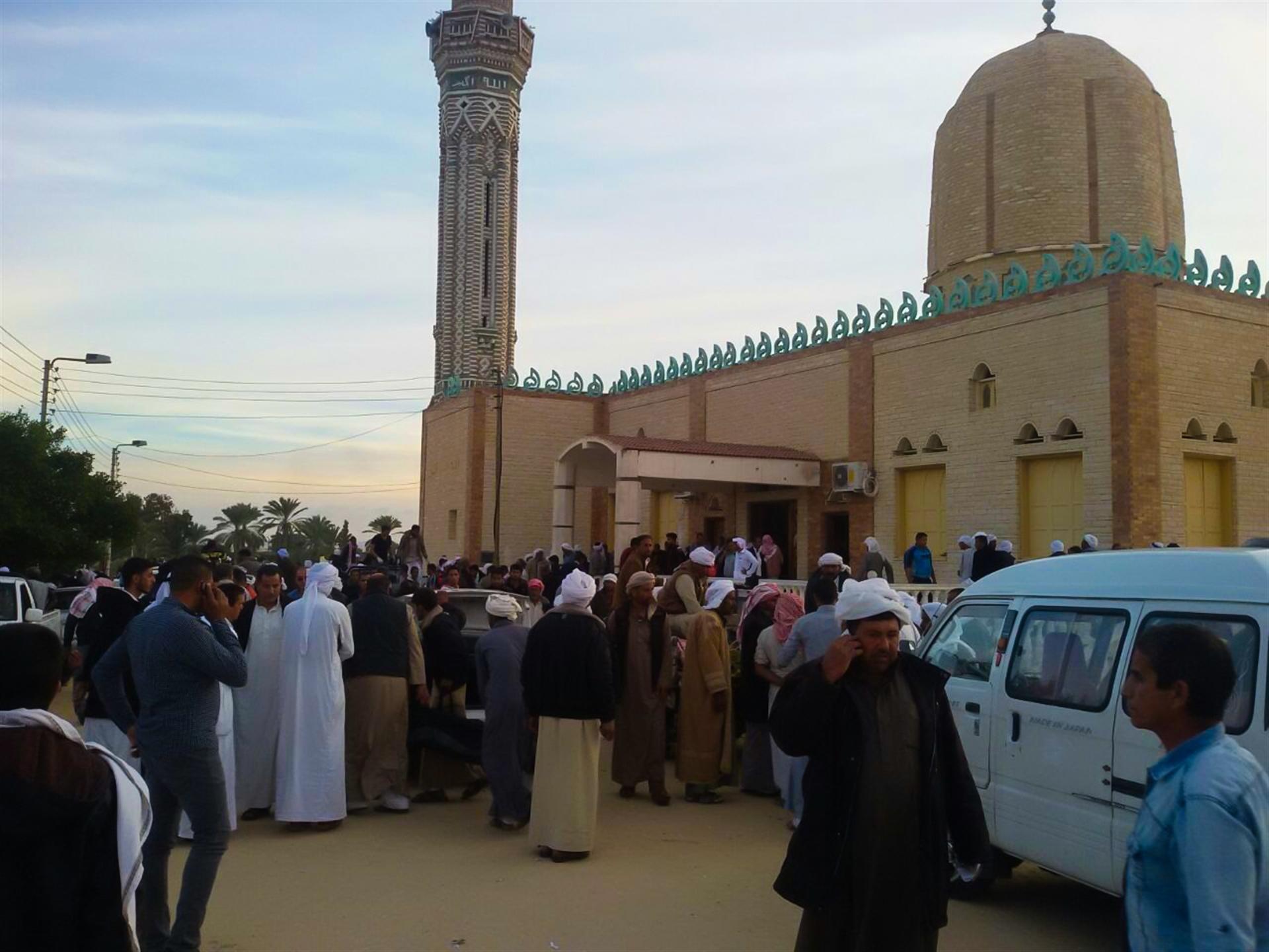 Death toll in Egypts Sinai mosque attack rises to 305