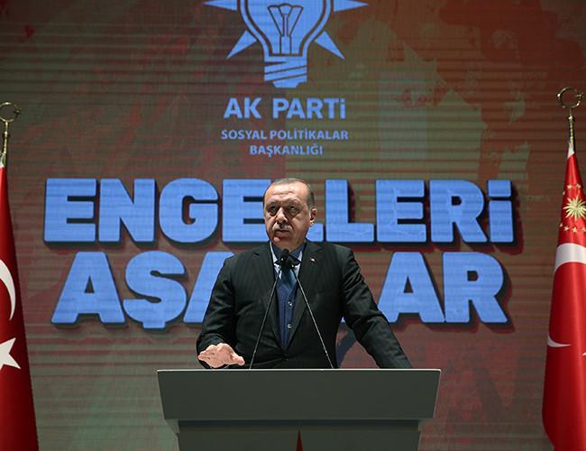 Erdoğan clarifies remarks criticizing businessmen ‘moving assets abroad’