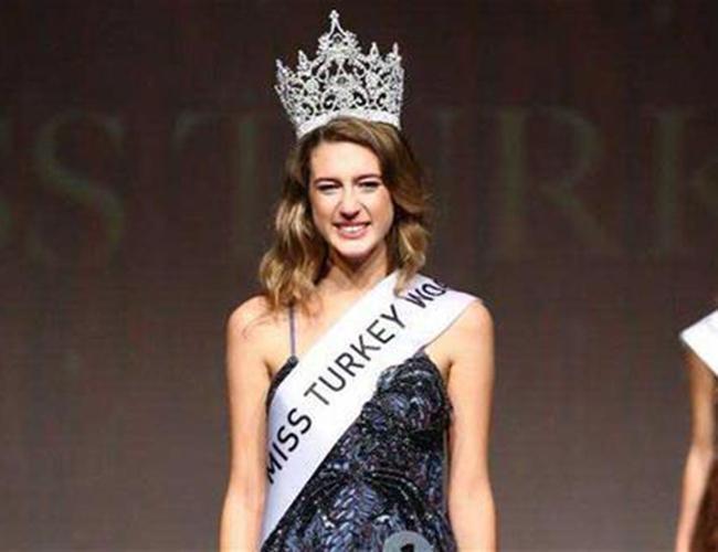Prosecutor demands jail term for dethroned Miss Turkey over coup attempt tweet