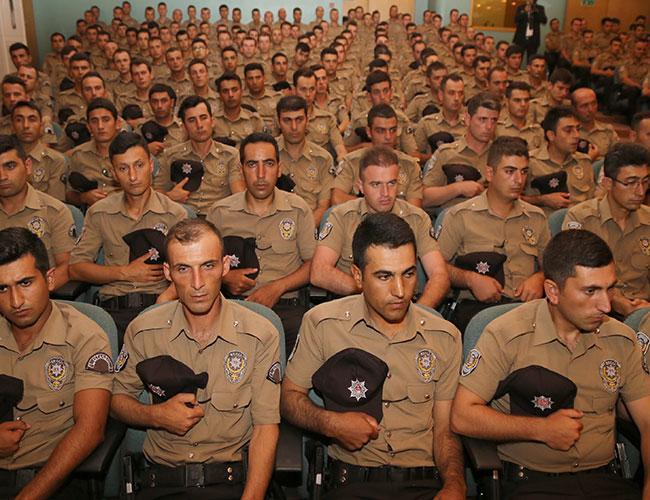 Nearly 10,000 apply to become ‘night watchmen’ to patrol Istanbul streets