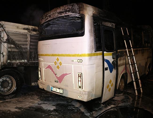 43 workers injured after bus collides with trucking rig in Turkey’s Adana