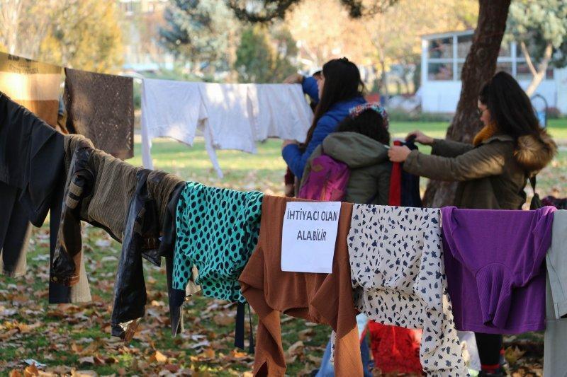 ‘Hanging Clothes’ delivered to poor families in Turkey’s Diyarbakır