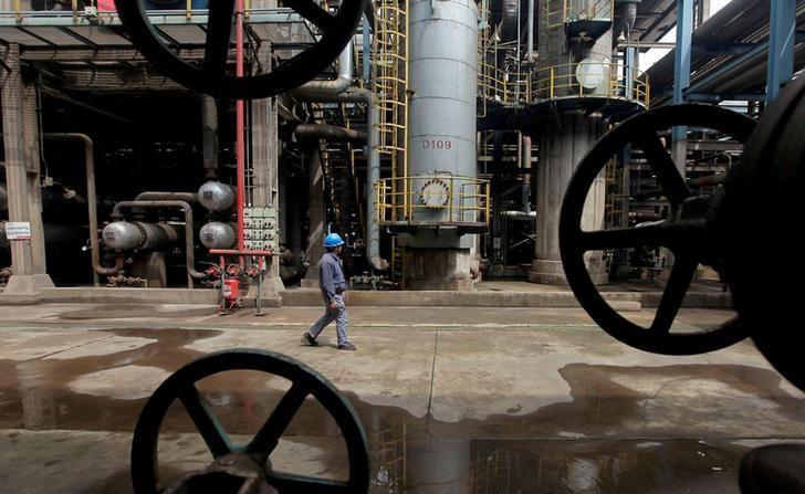China halts oil product exports to N Korea in November as sanctions bite