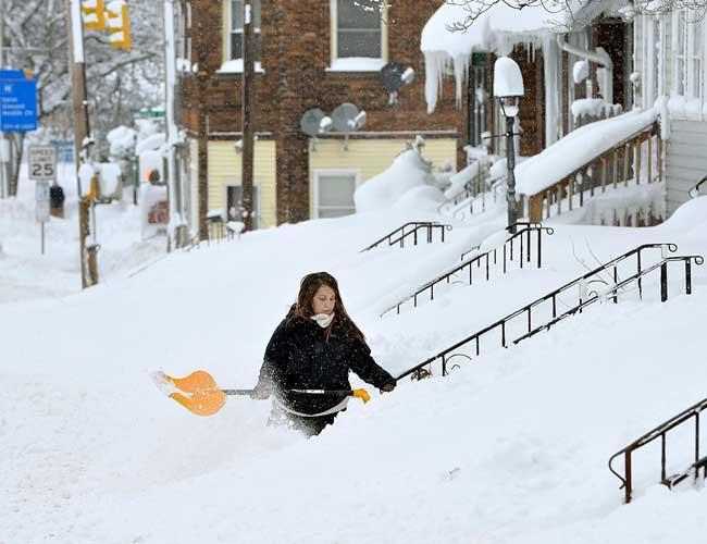 Christmas storm breaks records in US city