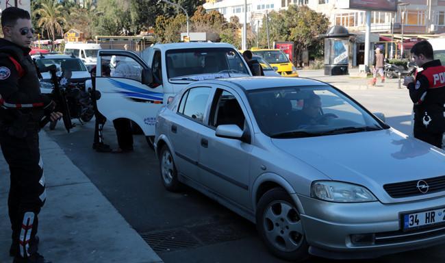Police search vehicles, airport, public spaces in Istanbul ahead of new year