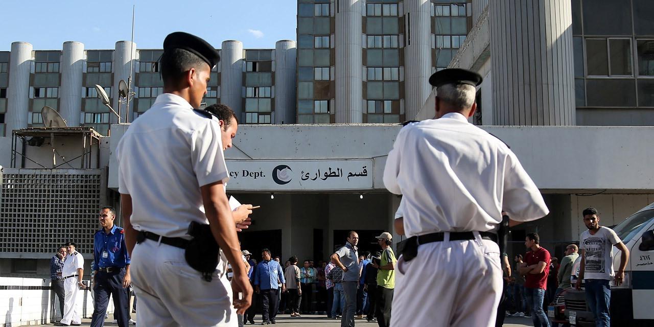 Egypt hangs five prisoners: Officials