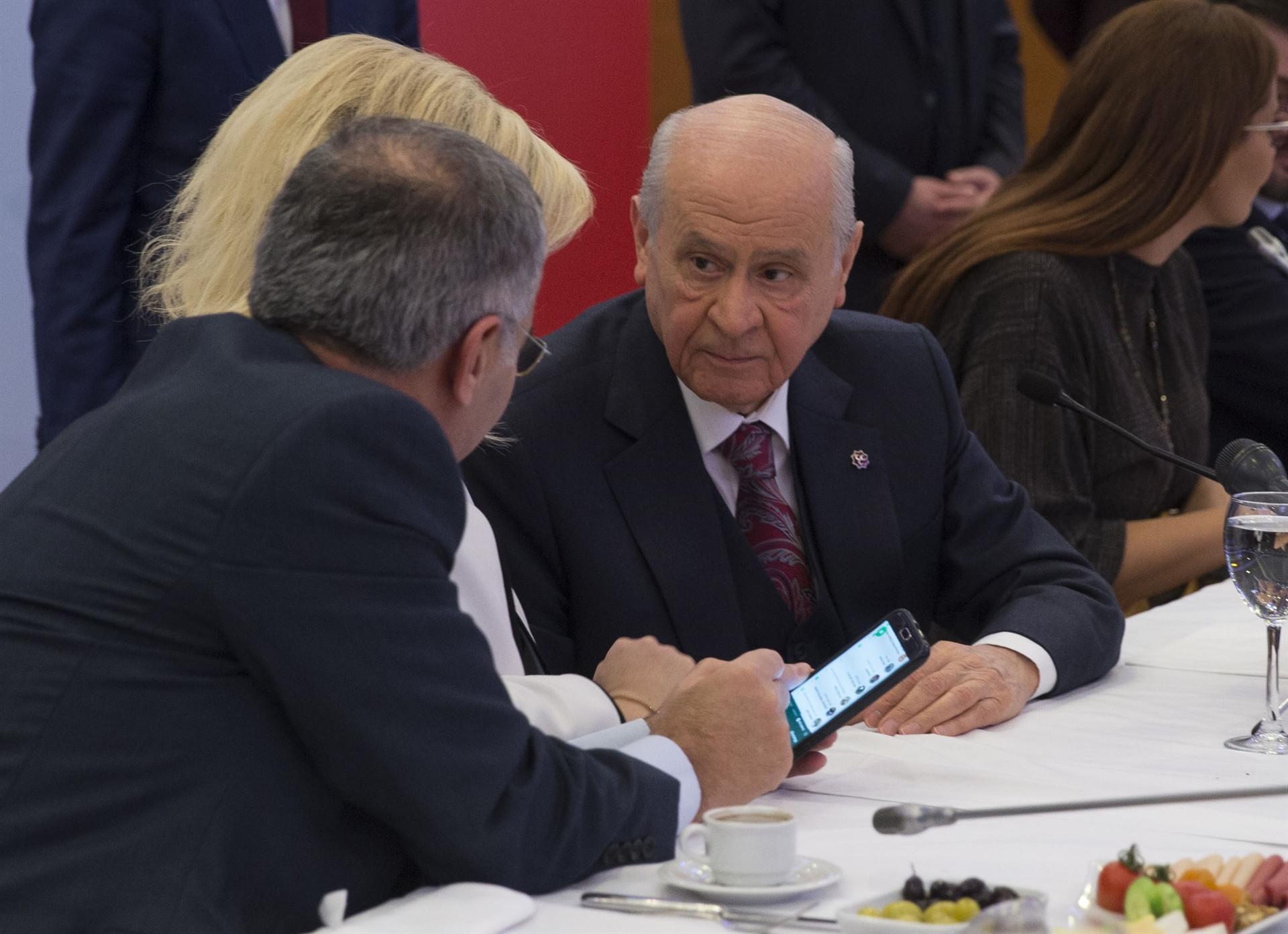 AKP welcomes MHP’s support for Erdoğan’s presidential run