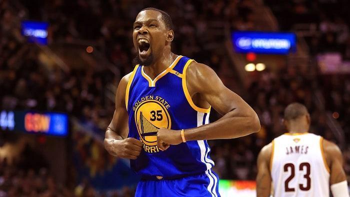 Durant in command in Warriors victory