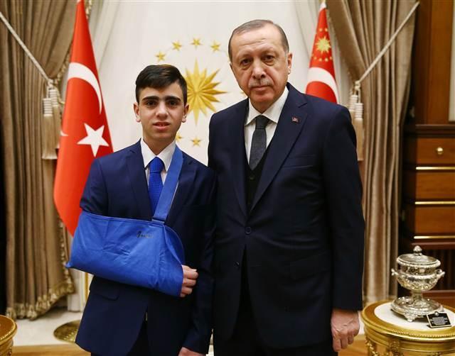 President Erdoğan hosts Palestinian resistance icon Fawzi al-Juneidi in Ankara