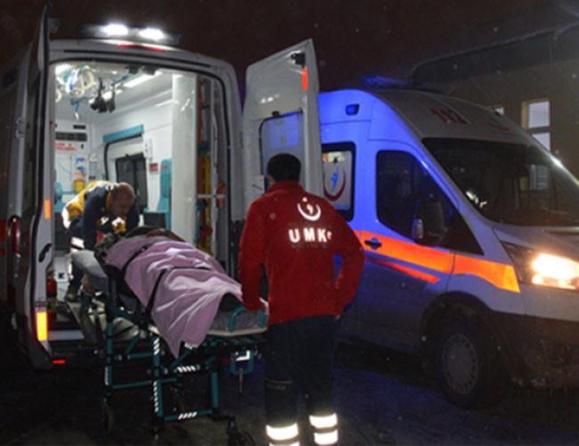 33 undocumented migrants injured in road accident in Turkey’s Ağrı