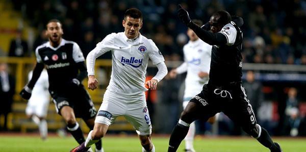 Beşiktaş takes on city rival Kasımpaşaspor to keep pace in title race