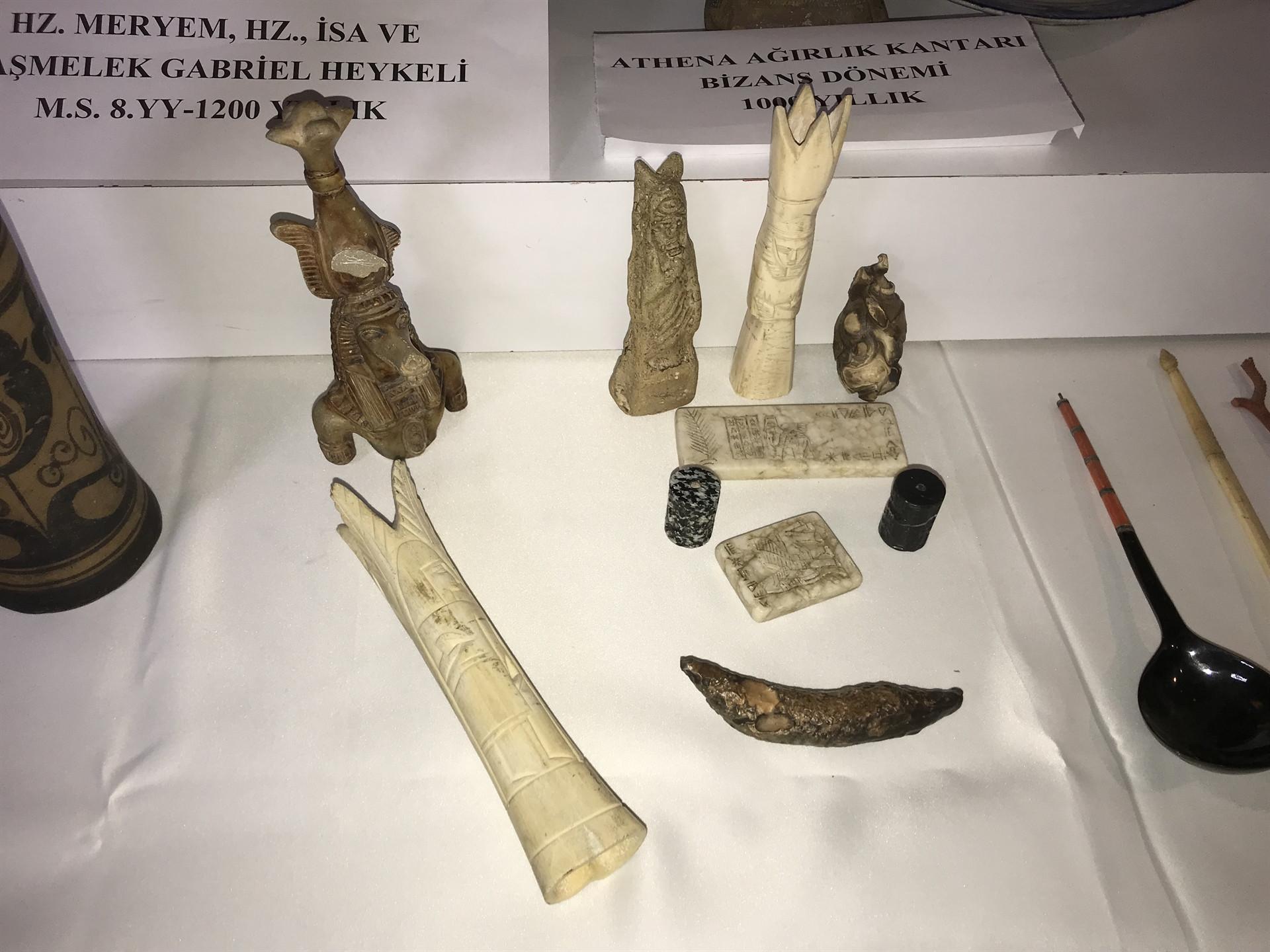Turkish police bust PYD-linked archeological artifacts smuggling ring in Istanbul