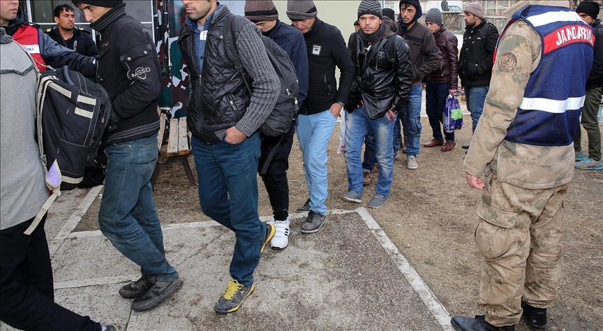 Over 1,200 undocumented migrants captured in Turkey’s northwest