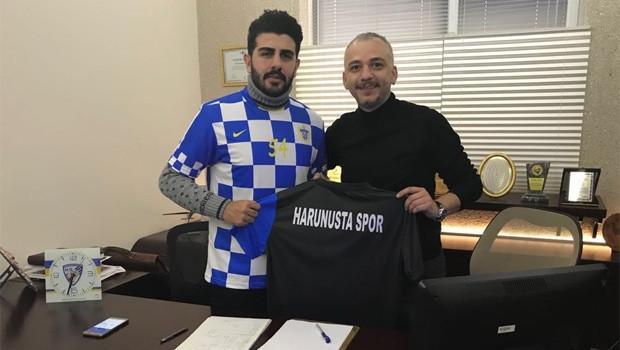 Turkish amateur football player paid in Bitcoins