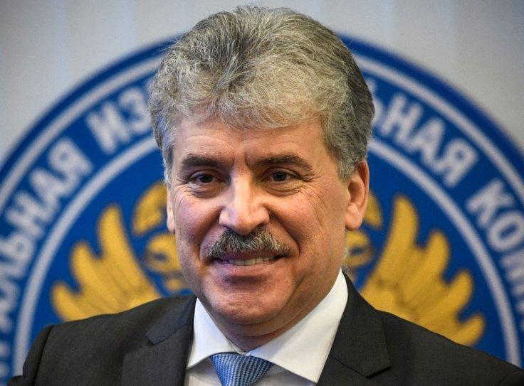 Strawberry king set to challenge Putin