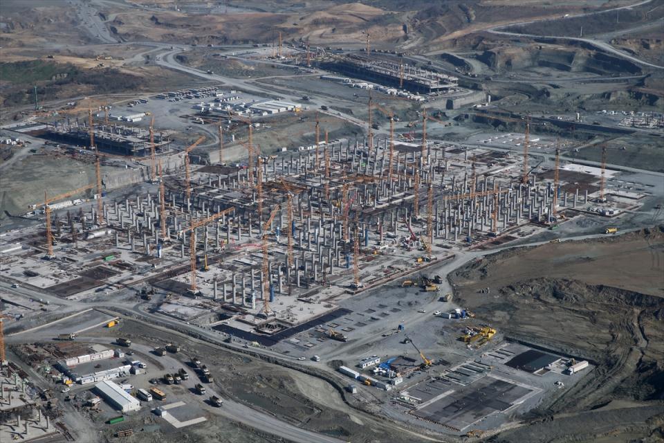 Turkey’s largest airport will open in October: Minister