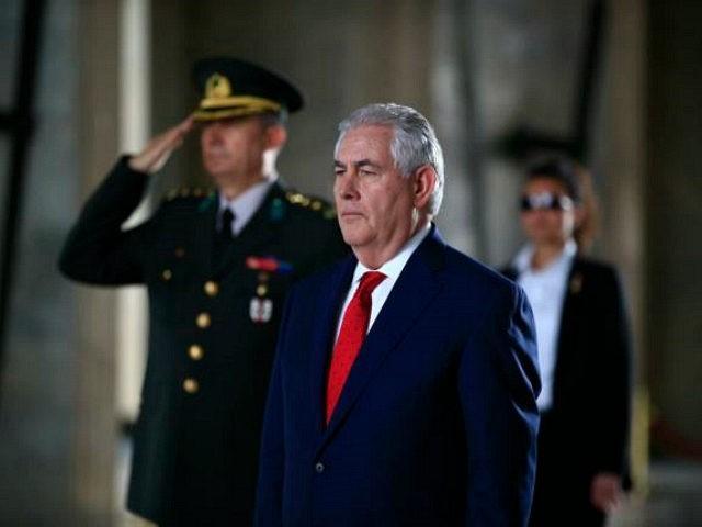 Turkey and US seek to ease rift in key Tillerson meeting in Ankara