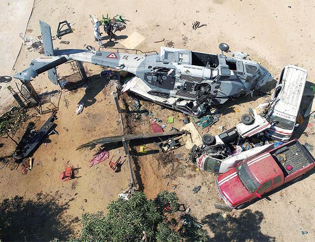 Copter crash kills 13 in quake-hit Mexico