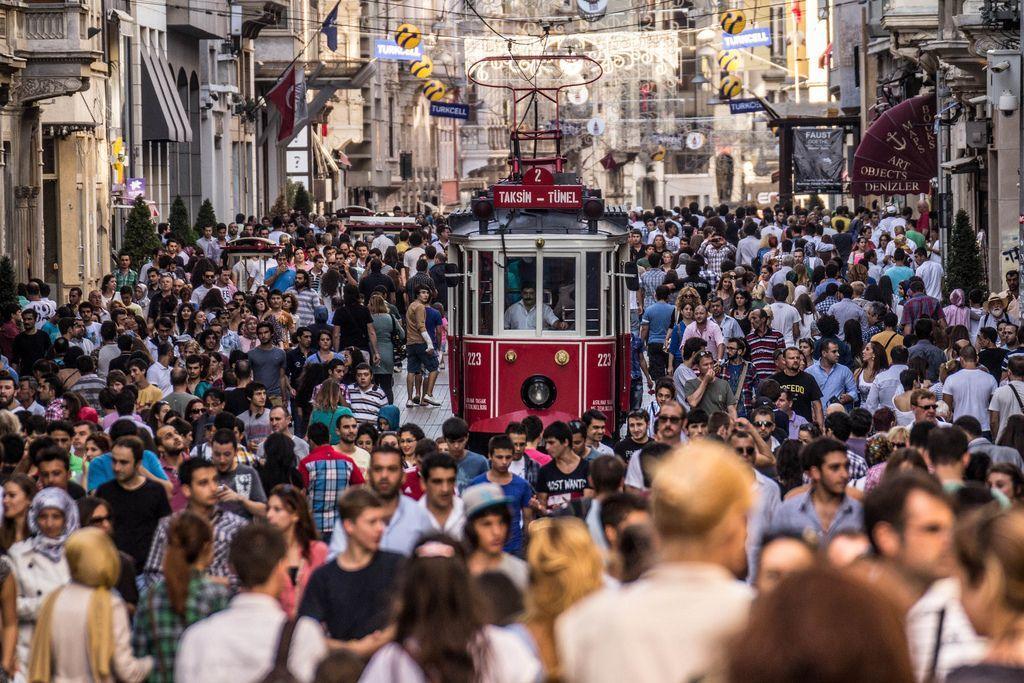 Turkey’s population expected to exceed 100 million by 2040: TÜİK