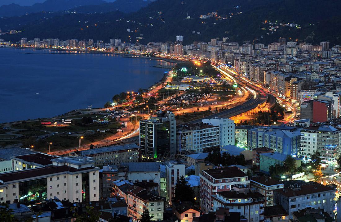 Center of Turkey’s Black Sea town Rize to be demolished, relocated amid fears of collapse