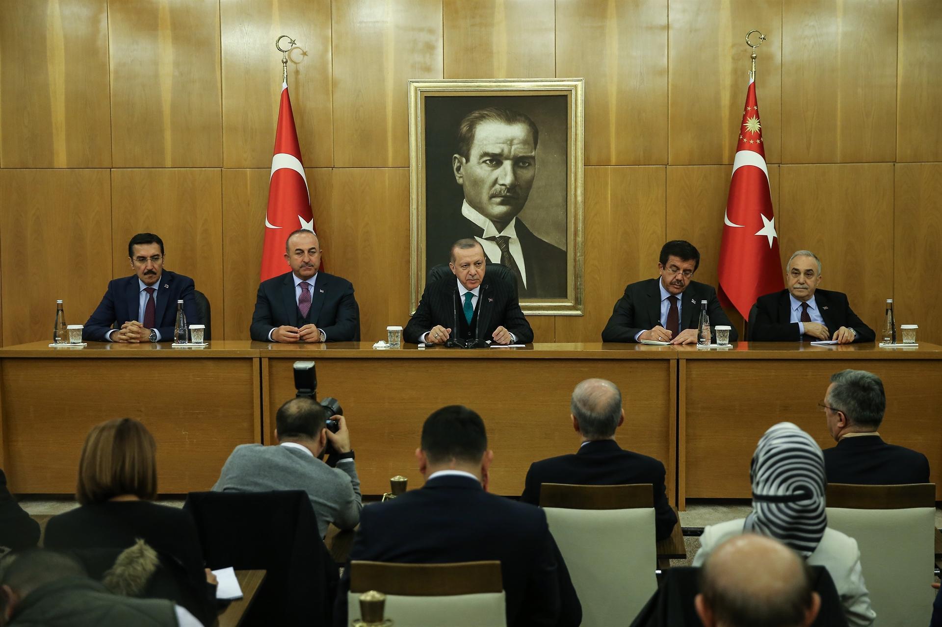Erdoğan denies rumors of Interior Minister Soylu’s resignation