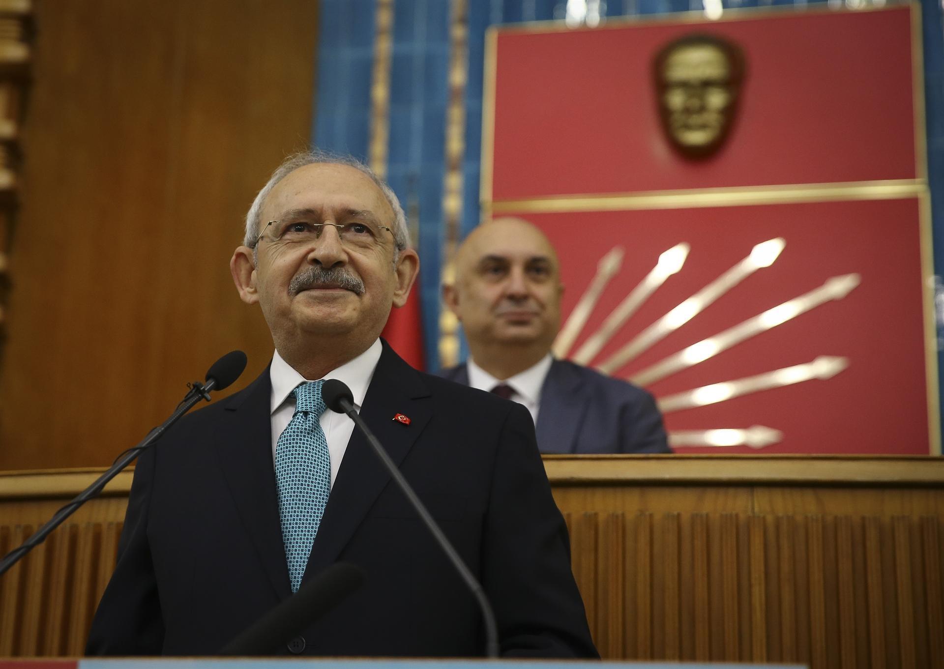 Main opposition CHP leader blasts government for privatizing sugar plants in central Turkey
