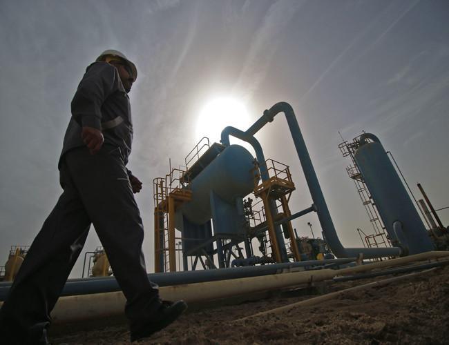 Iraqi parliament approves budget, Kurdish lawmakers boycott vote