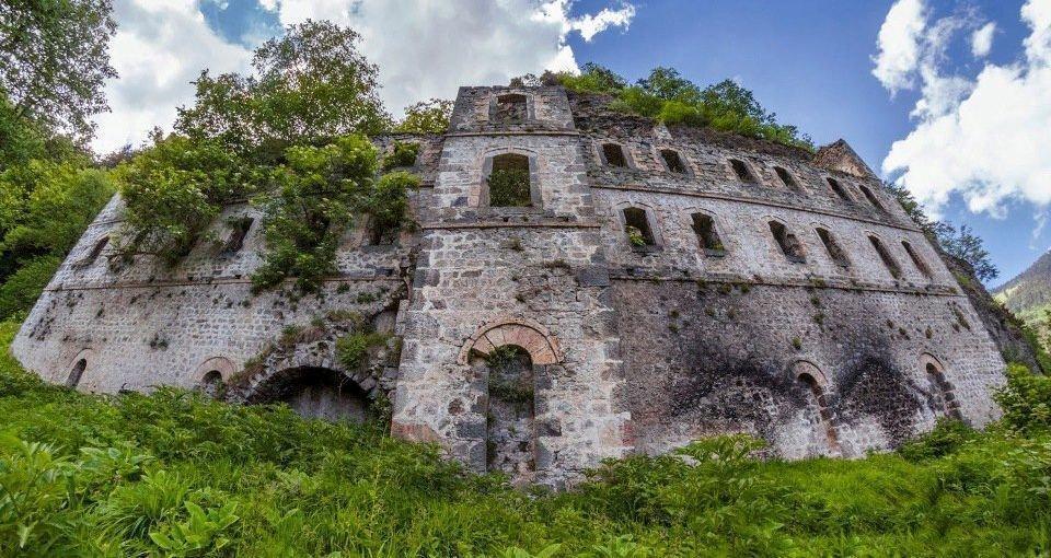 Trabzon’s vandalized Vazelon Monastery to be restored after years of neglect