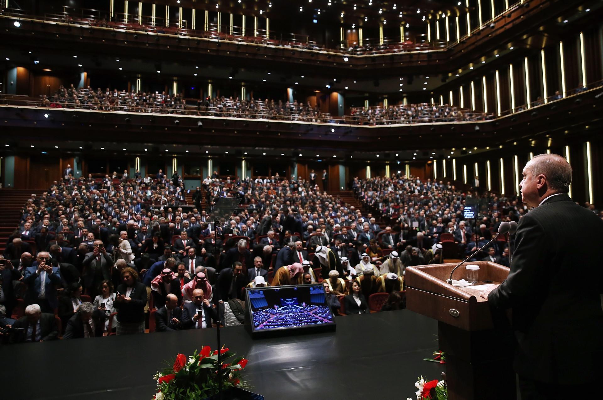 Top court rulings ‘must be obeyed’: Erdoğan