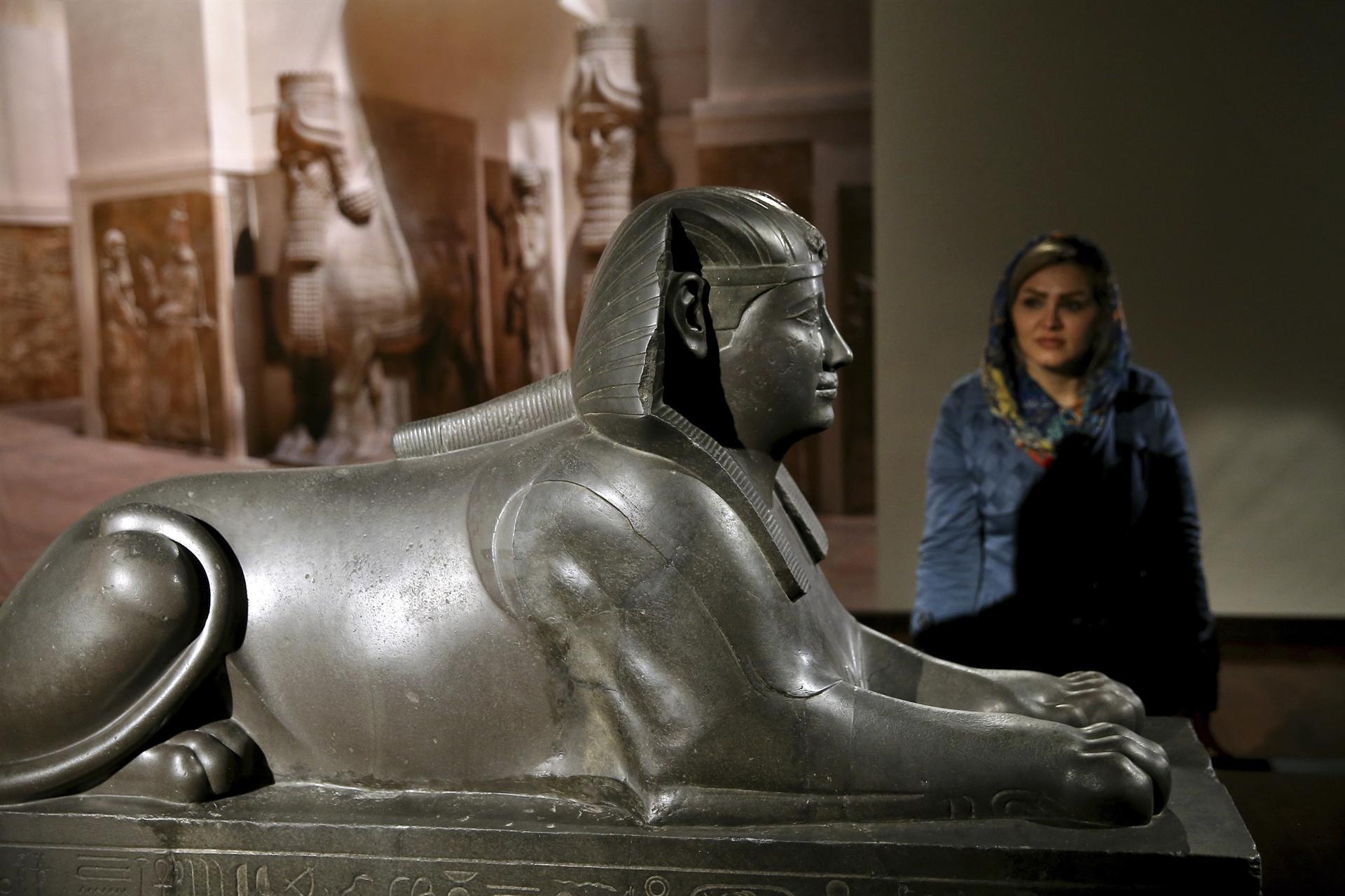 Louvre brings unprecedented show to Tehran