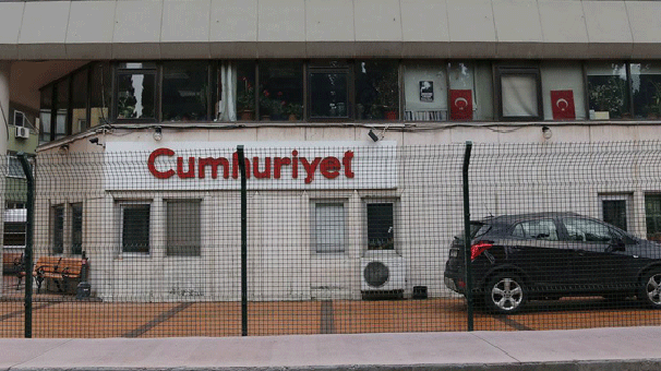 Istanbul Chief Prosecutor’s Office launches probe into Cumhuriyet journalist over ‘off-shore’ report