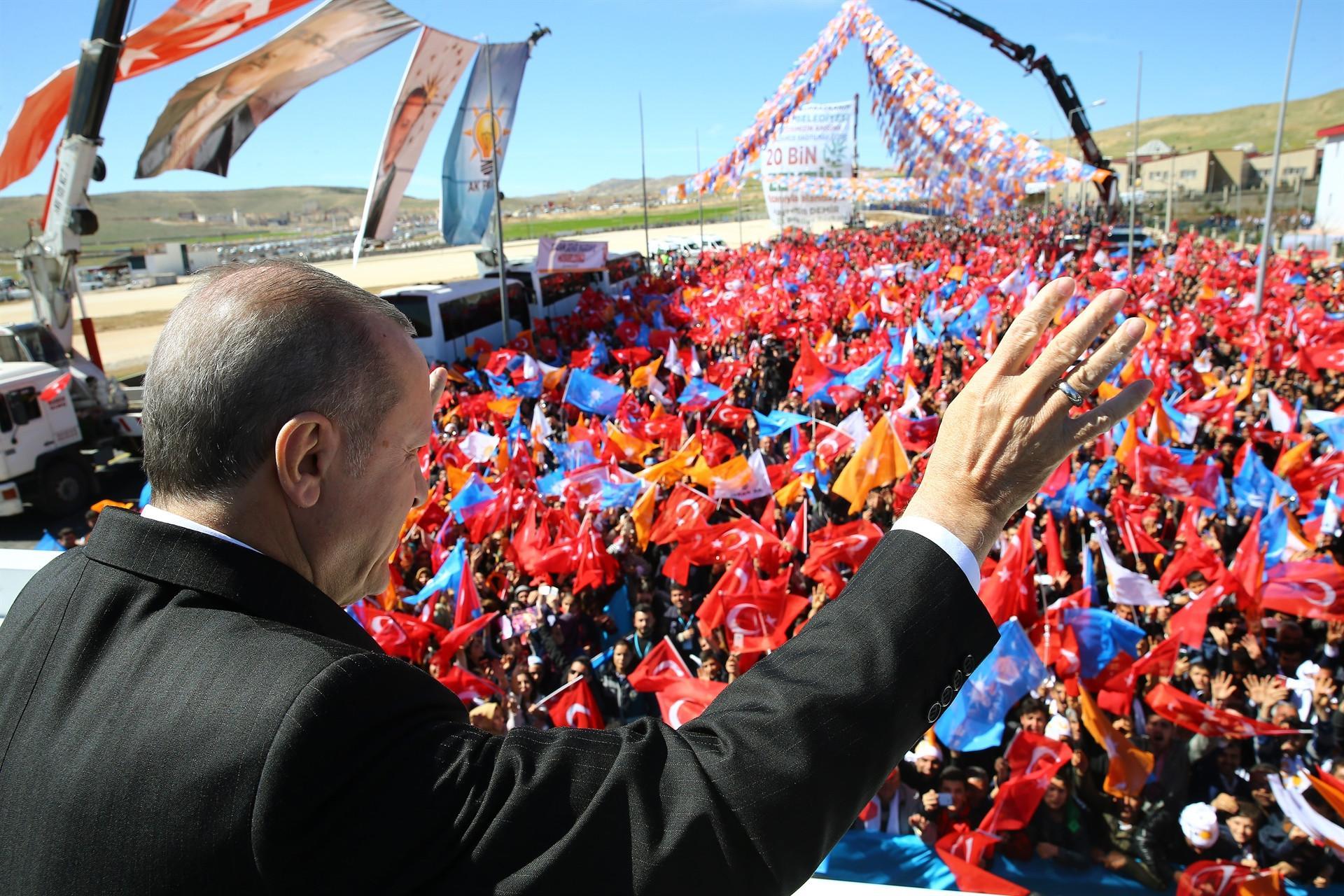 Turkish troops to enter Afrin at any moment: Erdoğan