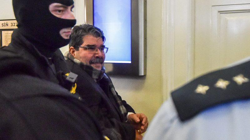Czech authorities close extradition case of former PYD leader Salih Muslim