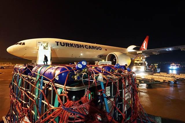 100 tons of baby sea breams airlifted to Oman from Turkey